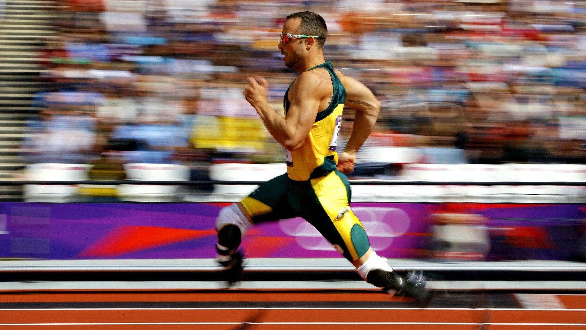 库里与老对手赛后热情拥抱引回忆杀，库里和谁一队