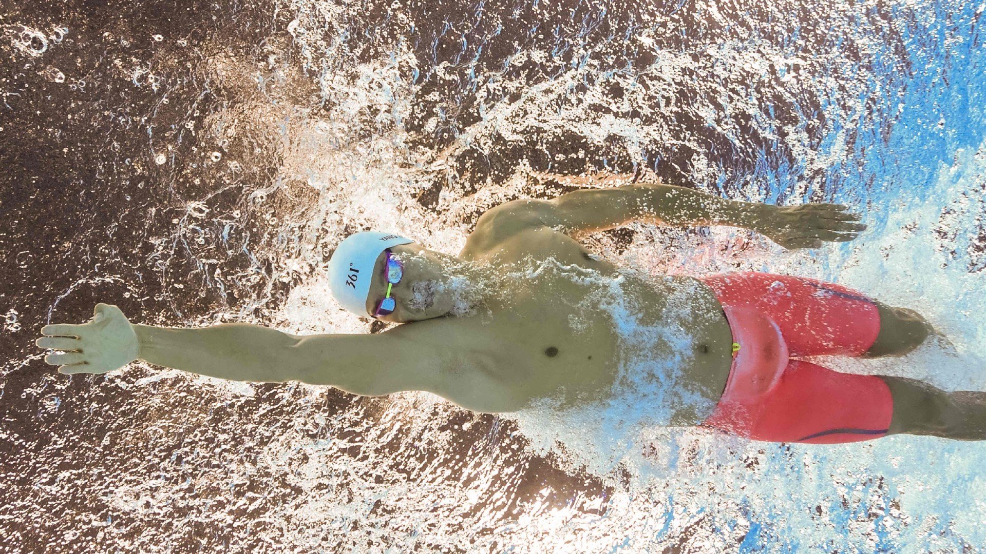 蛙泳冲刺波兰节奏精准掌控，蛙泳波娃